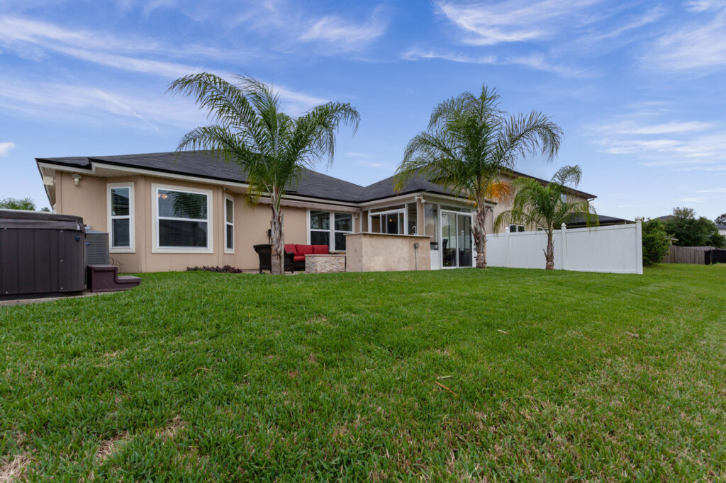 can you replace a roof in the winter